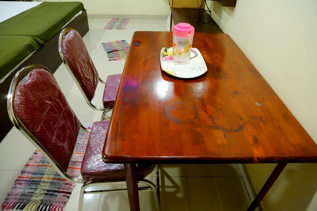Divya Lodge Hyderabad Eksteriør billede