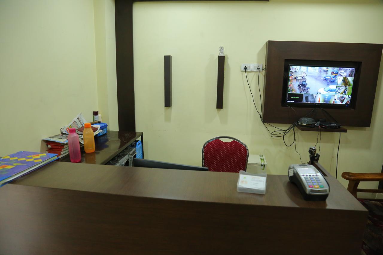 Divya Lodge Hyderabad Eksteriør billede